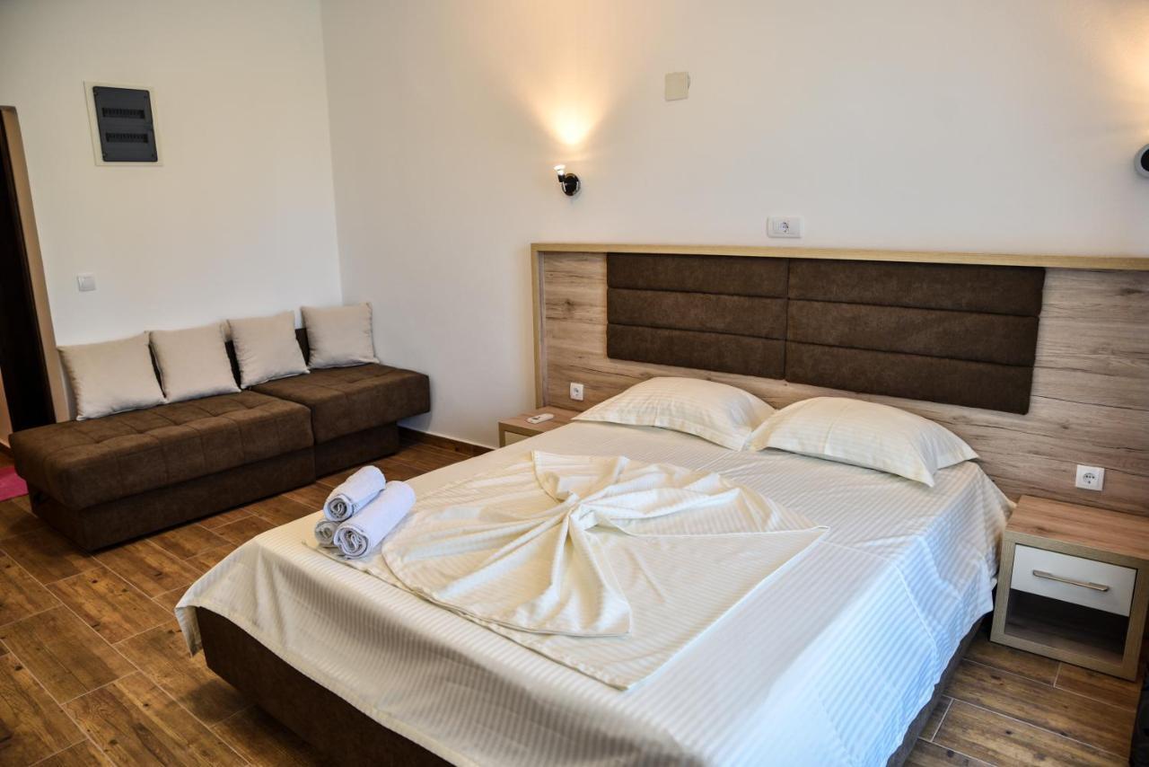 Casa Sinani Hotell Ulcinj Exteriör bild