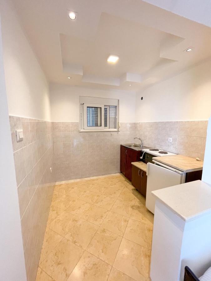 Casa Sinani Hotell Ulcinj Exteriör bild