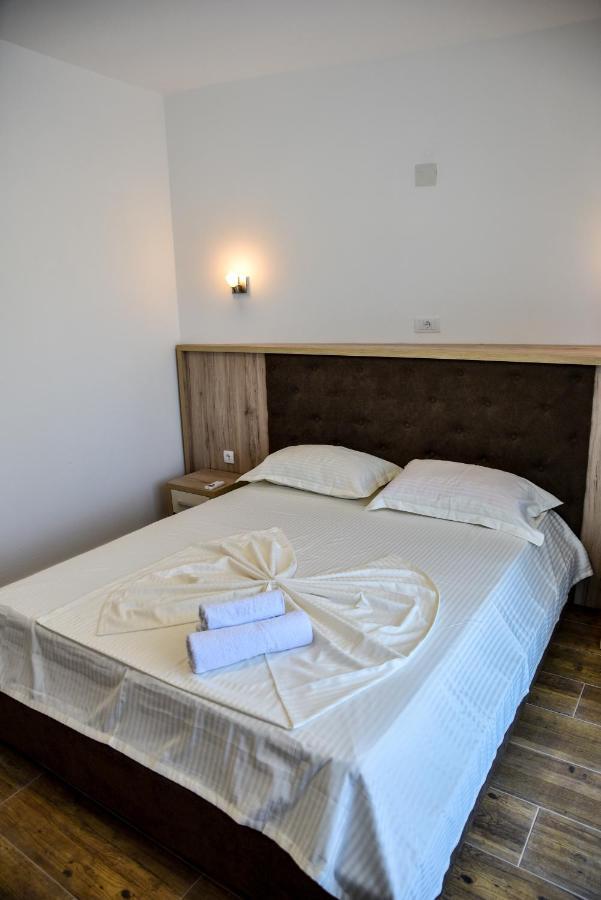 Casa Sinani Hotell Ulcinj Exteriör bild