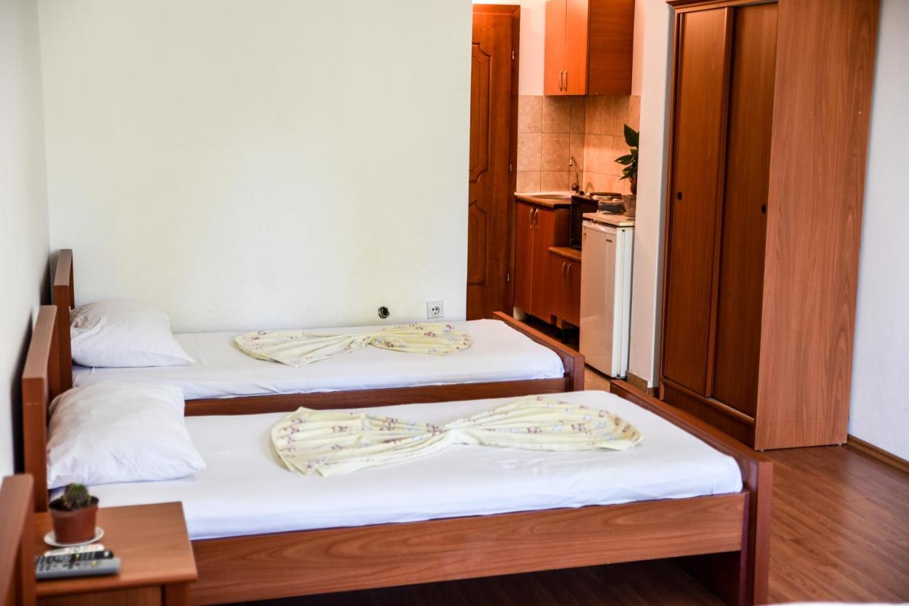 Casa Sinani Hotell Ulcinj Exteriör bild