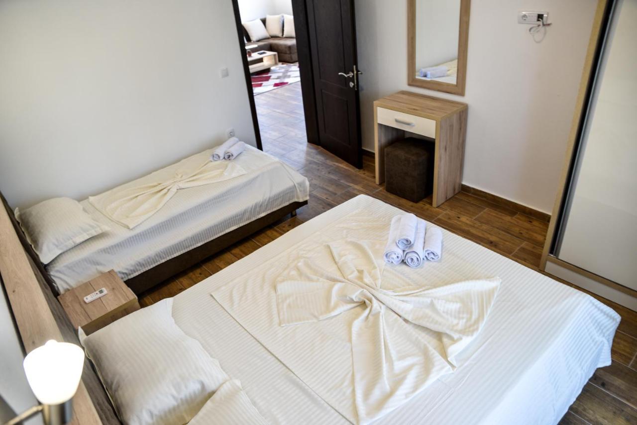 Casa Sinani Hotell Ulcinj Exteriör bild